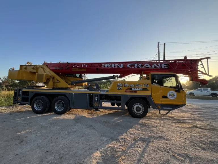 เครนท่าข้าม ชลบุรี