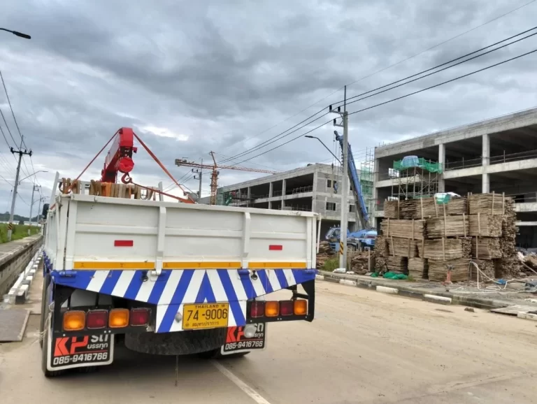 เครนเกาะจันทร์